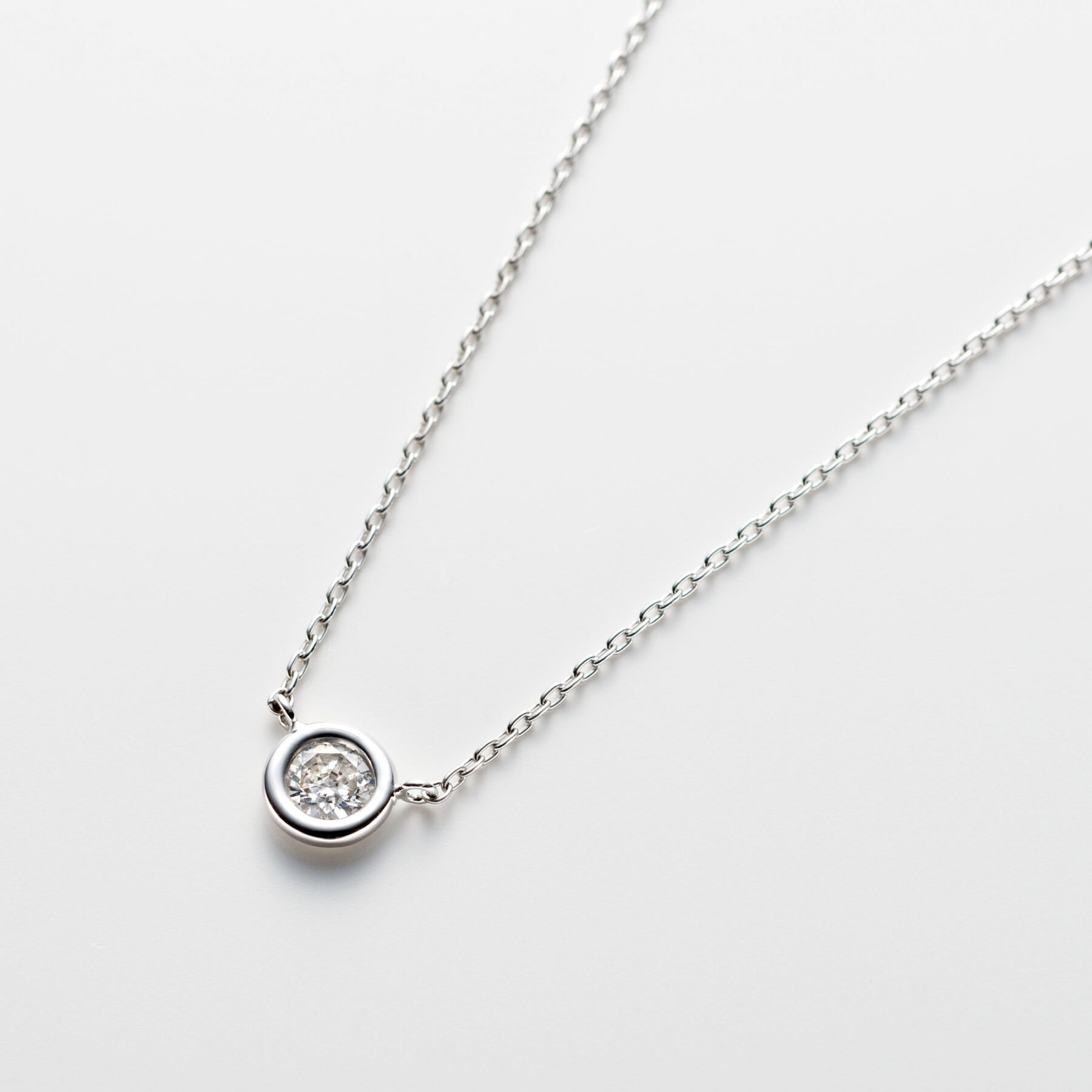 ‘アンプルミエ’ ダイヤモンドネックレス 0.18ct(K18WG)